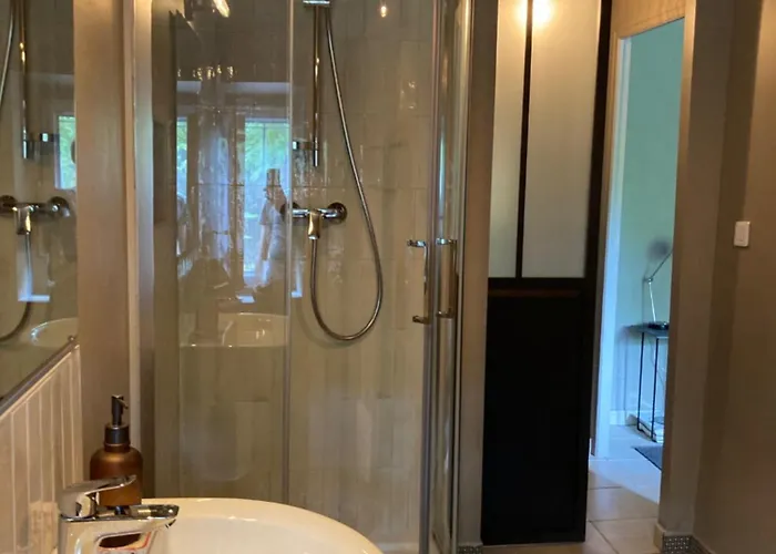 Lägenhet Quelquepart Au Saint-Christol-de-Rodieres